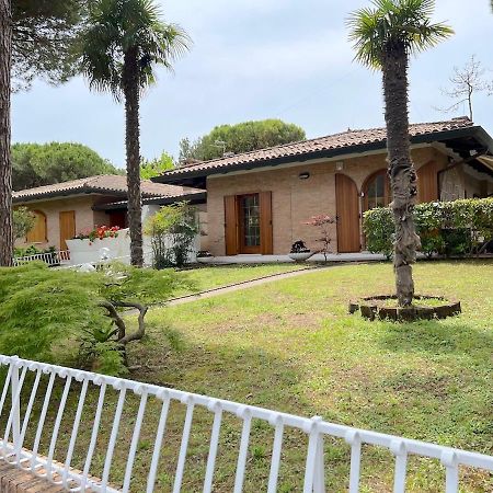 Villa Palm Lignano Sabbiadoro Exterior photo