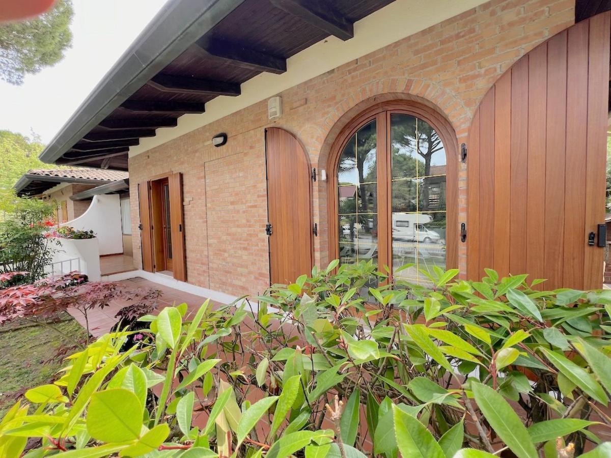 Villa Palm Lignano Sabbiadoro Exterior photo